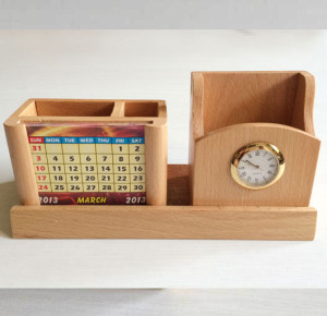 pen holder with calender